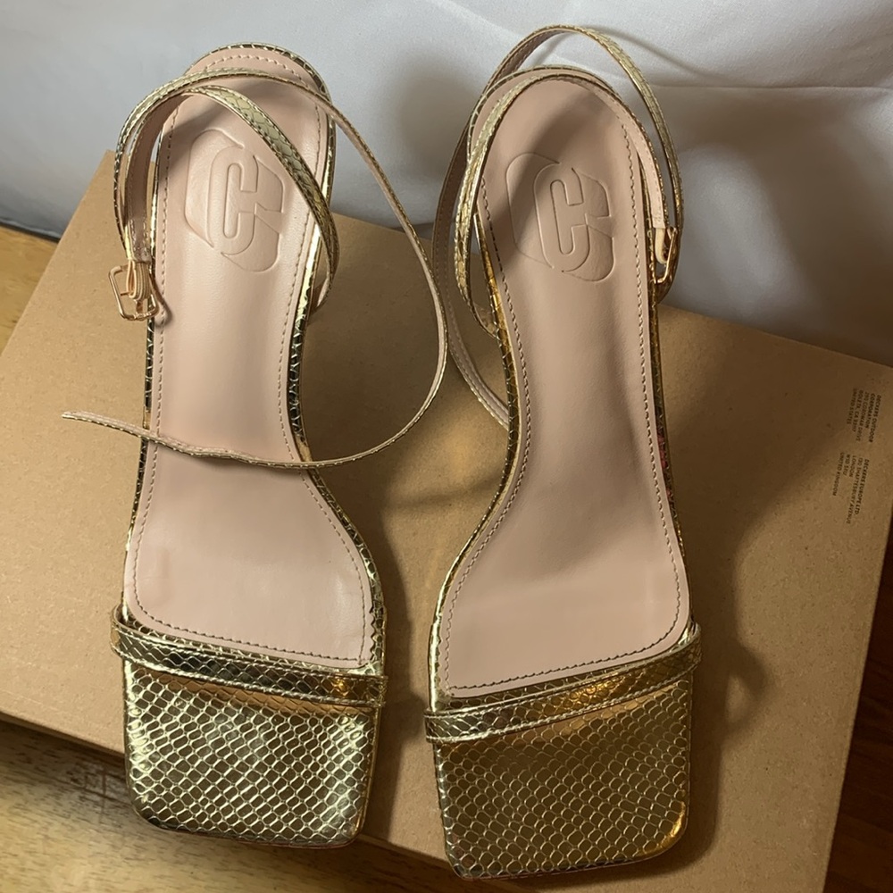 Wore Once, Still Good Condition. - image 3